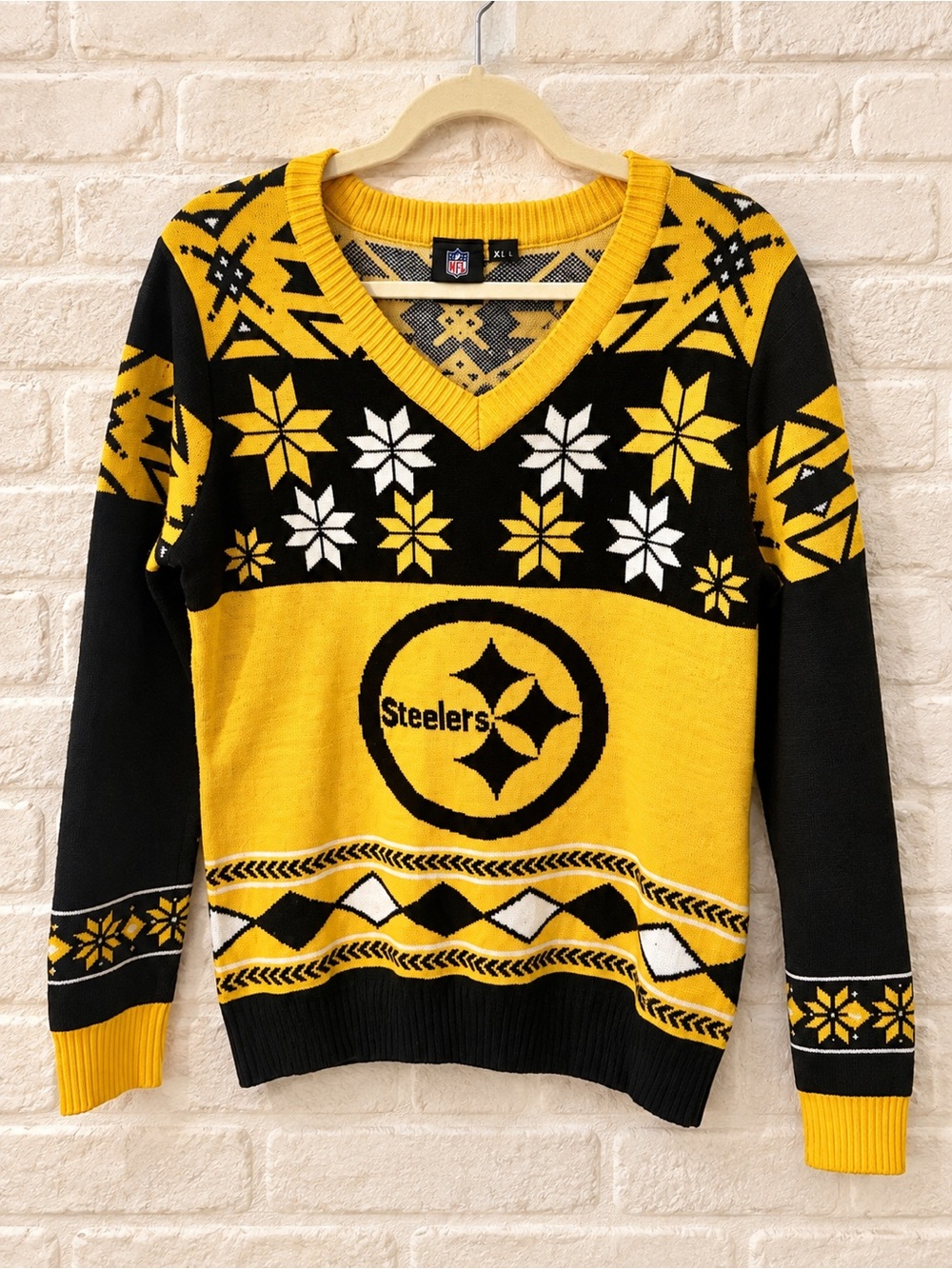 Pittsburgh Steelers NFL Size L Fair Isle Ugly Christmas Sweater Black Gold Xmas - Picture 2 of 4